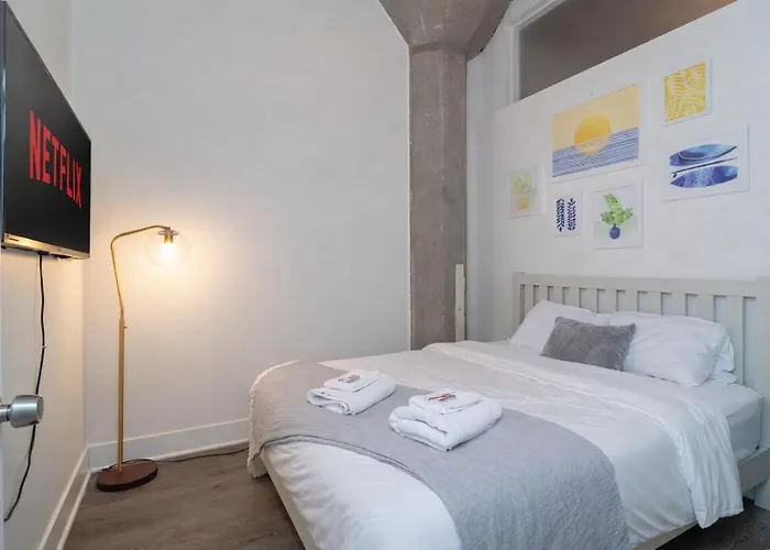 Modern 3br South Loop Living Family Unit Near Adler Planetarium & Mccormick Convention Center Apartment